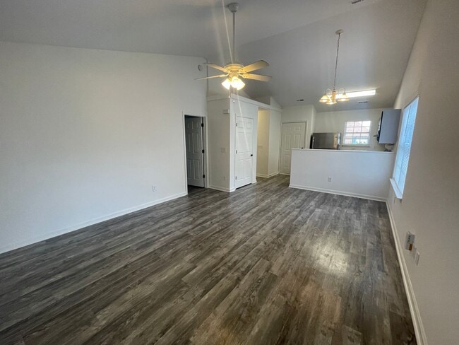 Foto del edificio - 316 St Rosea Rd