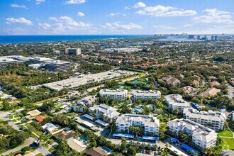 Building Photo - 243 Bay Colony Dr N