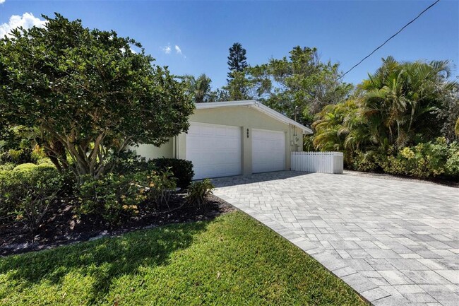Building Photo - 600 Buttonwood Dr