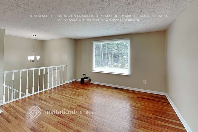 Building Photo - 390 Hembree Forest Cir