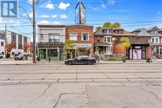 Building Photo - 888 College St