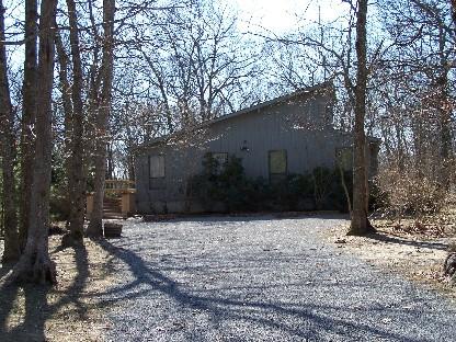 Primary Photo - 6 Manor Ln