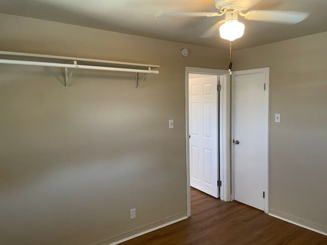 Foto del edificio - Aston 2 bed 1 bath apartment