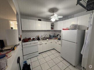 Building Photo - 1401 E 55th St