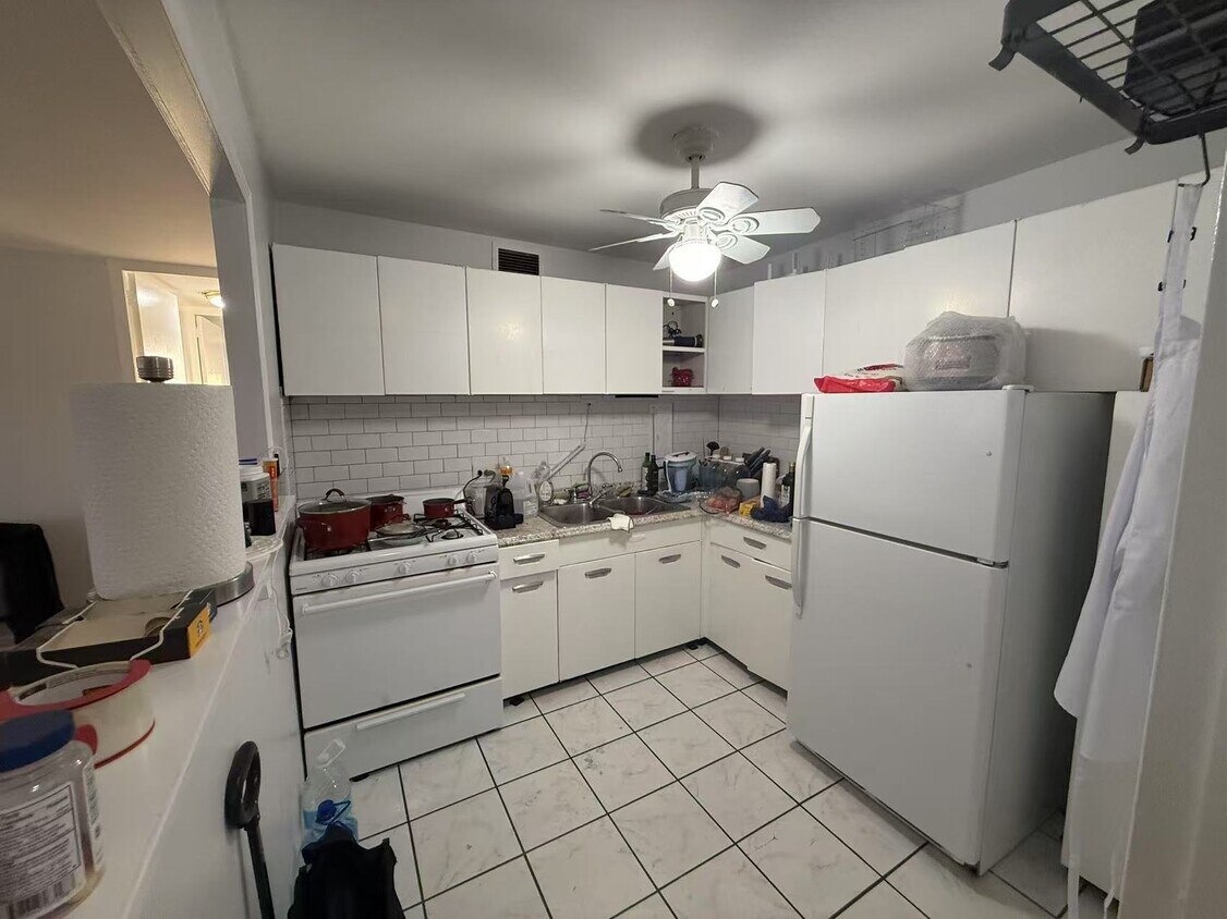 Primary Photo - 1401 E 55th St