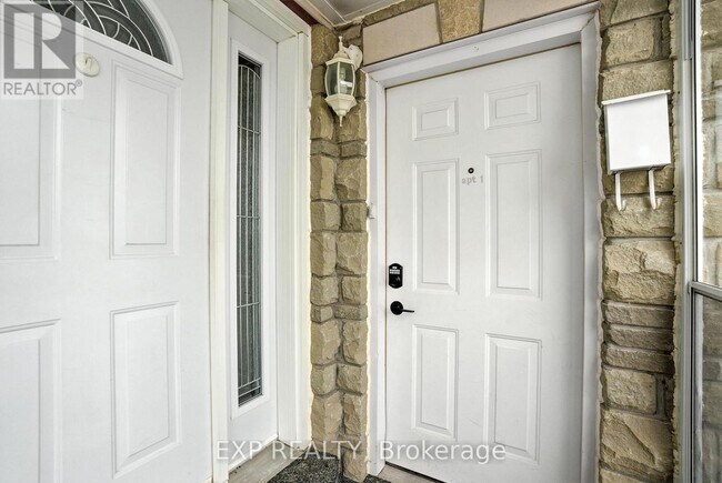Photo du bâtiment - 443 Townline Rd N