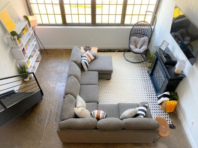 Foto del edificio - The coolest loft in Cincinnati Area