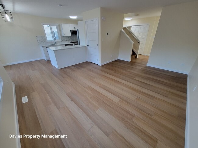 Building Photo - 2018 Garnett Way NW