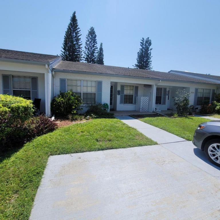 Primary Photo - 2932 Stilwell Ct