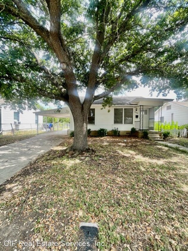 Foto principal - 2 br, 1 bath House - 3700 Live Oak Ave.