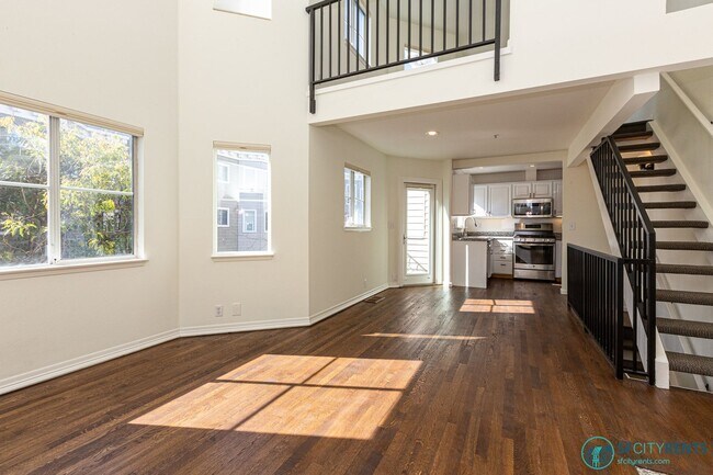 Foto del edificio - SoMa: Upgraded Townhouse Overlooking the G...