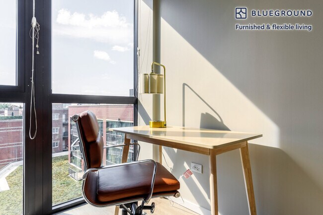 Foto del edificio - 211 W Scott St