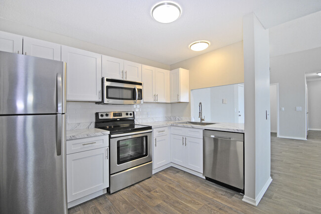 Carnegie Park Apartments - Apartments In Southfield, Mi 