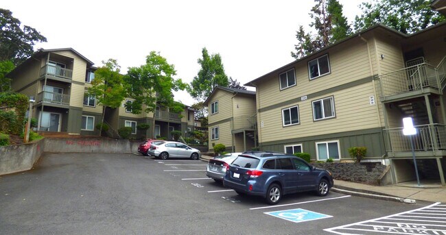 Building Photo - 1 bed 1 bath apartment on the Second floor!