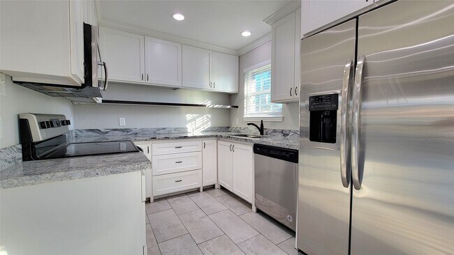 Foto del edificio - 4311 Knotty Oaks Trail