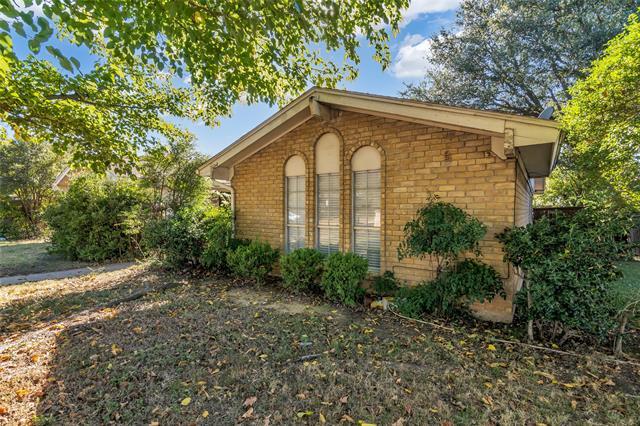 Primary Photo - 805 Irwin Dr