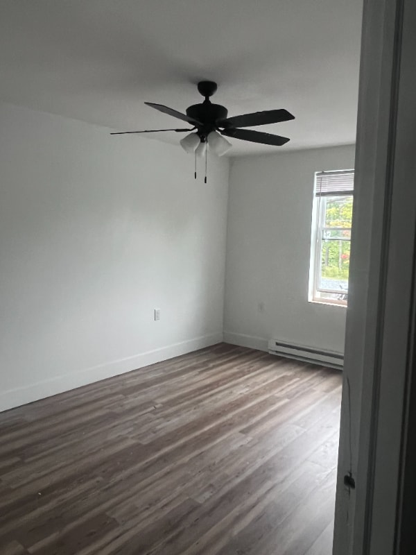 Foto del edificio - 676 N Main St