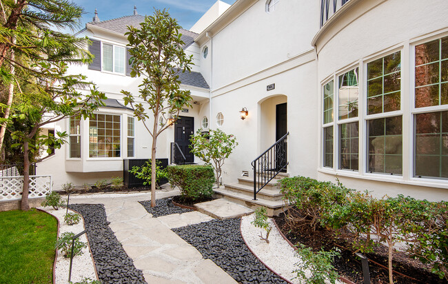 Foto del edificio - 422 Smithwood Dr