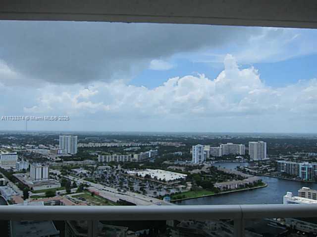 Foto del edificio - 1850 S Ocean Dr