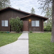 Building Photo - 217 Ash St