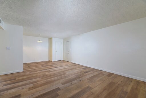 Foto principal - 1670 Bellevue Rd