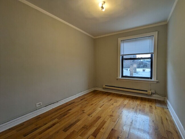 Foto del edificio - 425 W Roscoe St