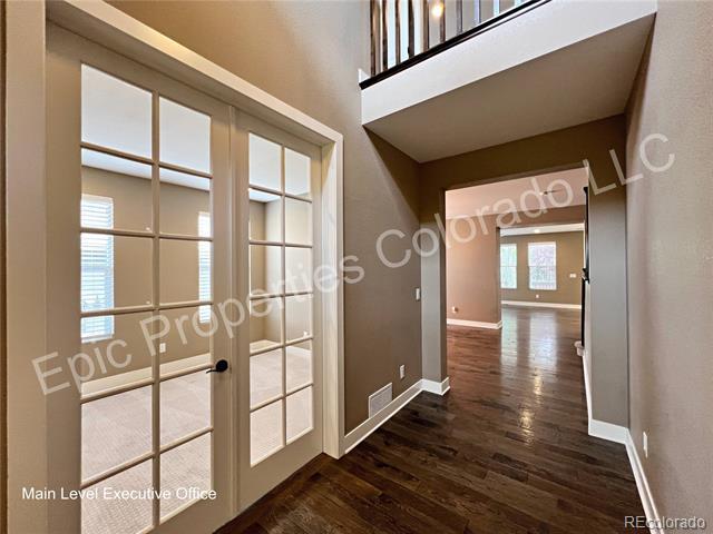 Foto del edificio - 10076 Tall Oaks St