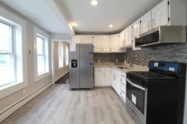 Foto del edificio - 99 Central Ave