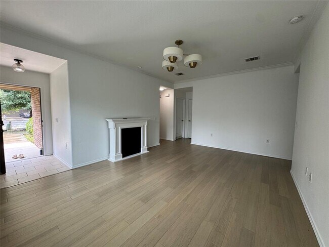 Foto del edificio - 6809 Crestone Rd