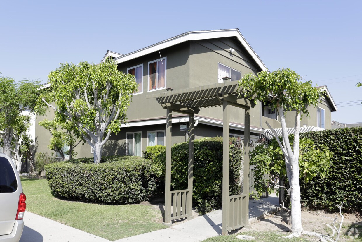 Primary Photo - 1016 Valencia St