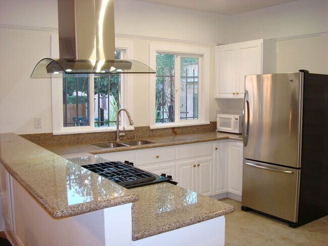 Foto del edificio - 1374 W 37th Pl