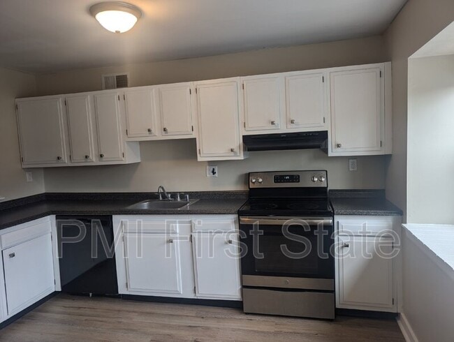 Foto del edificio - 1210 Chelmsford Cir