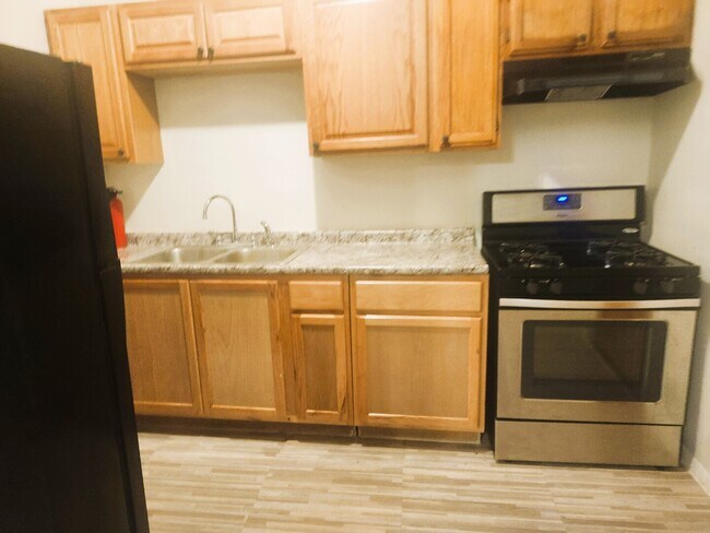 Foto del edificio - 6730 S Clyde Ave