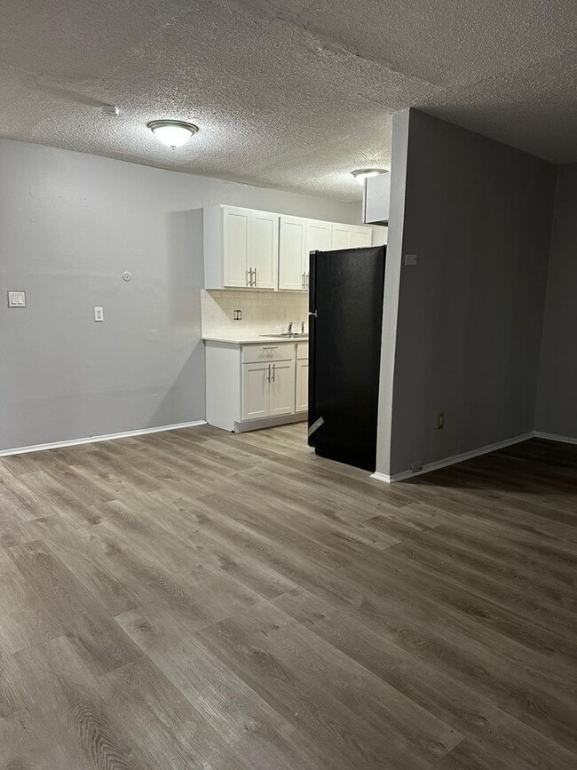 Interior Photo - Terrace Court