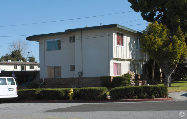 Building Photo - 2141 Fruitdale Ave