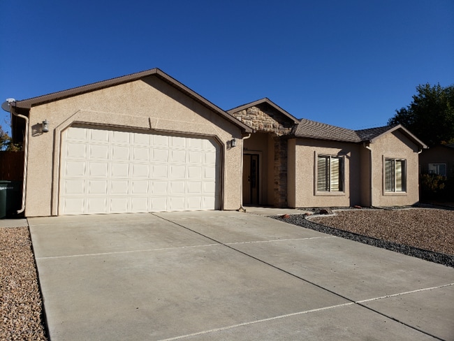 Building Photo - 2786 Helena Ct
