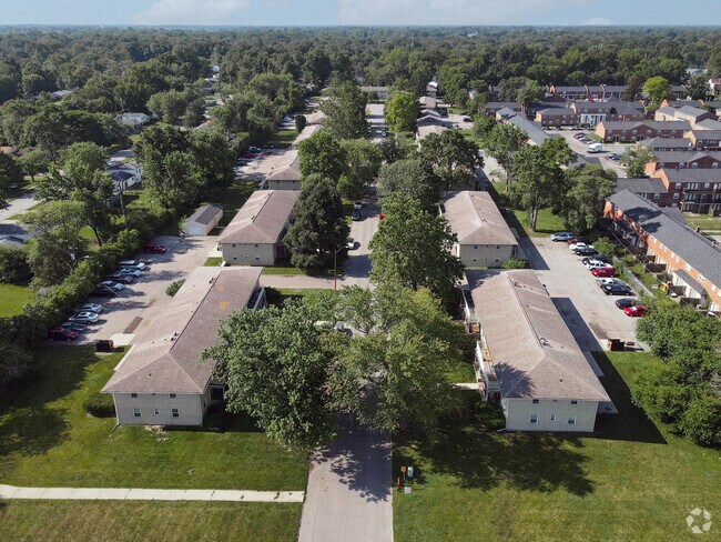 Vista aérea de la comunidad circundante de Atlanta - Park Forest Apartments
