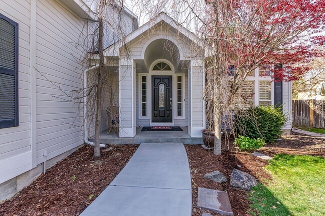 Building Photo - Gorgeous home in SE Boise's Barber Point