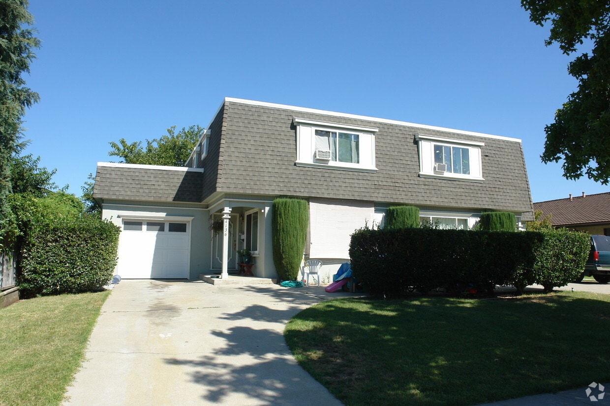 Building Photo - 4138 Wessex Dr