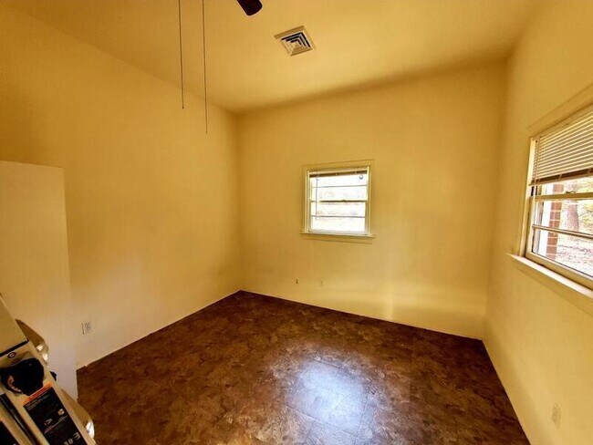 Foto del edificio - 6436 Dalebrook Dr