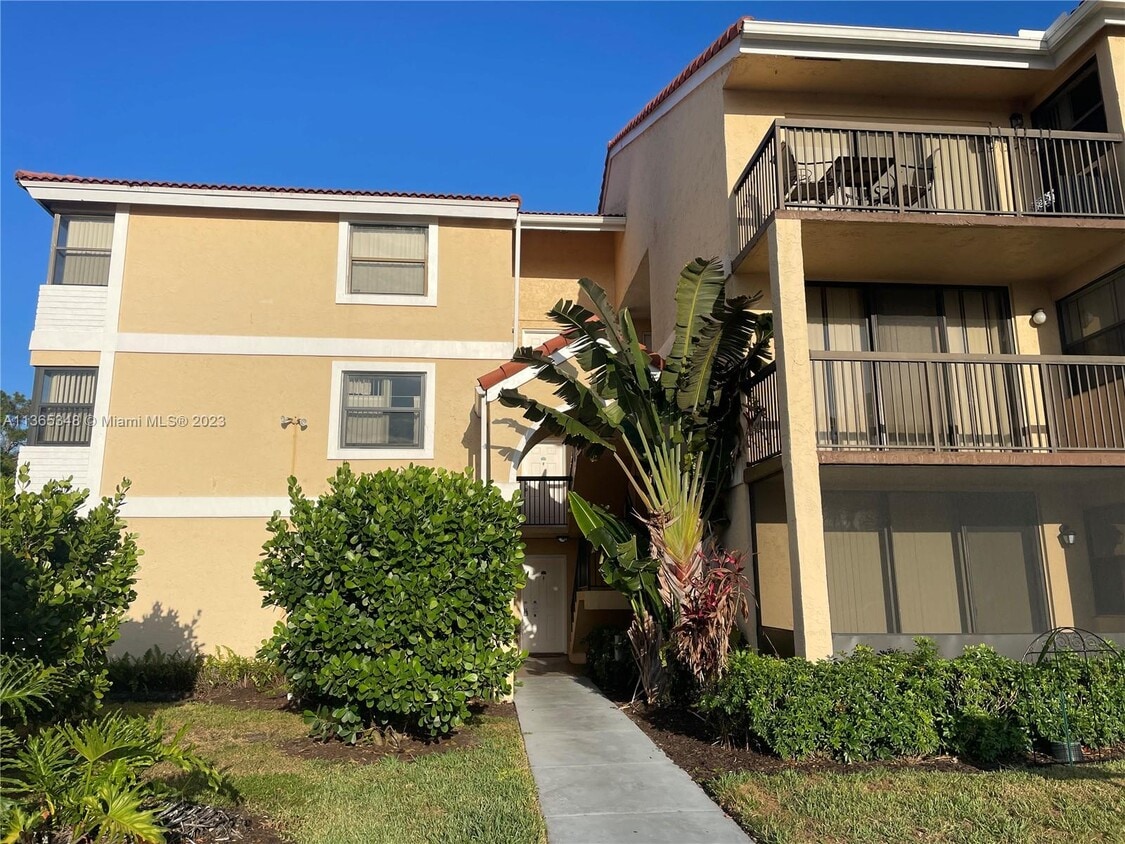 5661 Riverside Dr Unit 101B7, Coral Springs, FL 33067 Condo for Rent