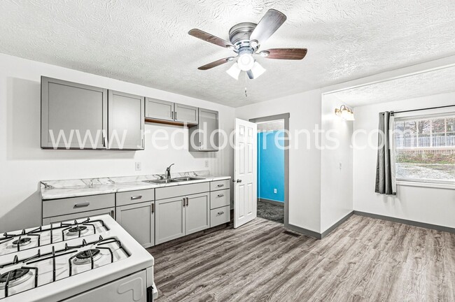 Foto del edificio - Charming 2-Bedroom Home in Fountain Square