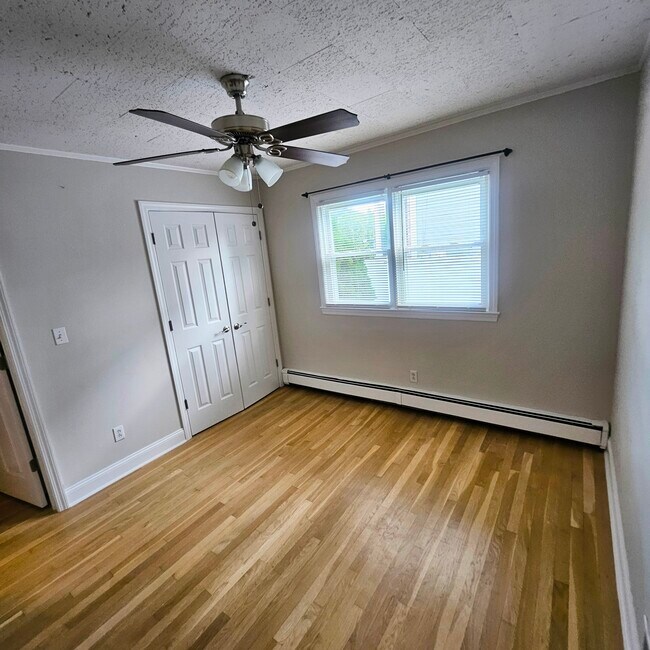 Foto del edificio - 153 Webster Ave