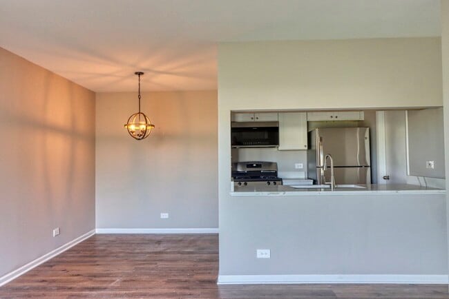Building Photo - 364 Grissom Ct