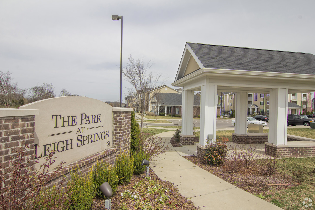 Primary Photo - The Park at Leigh Springs