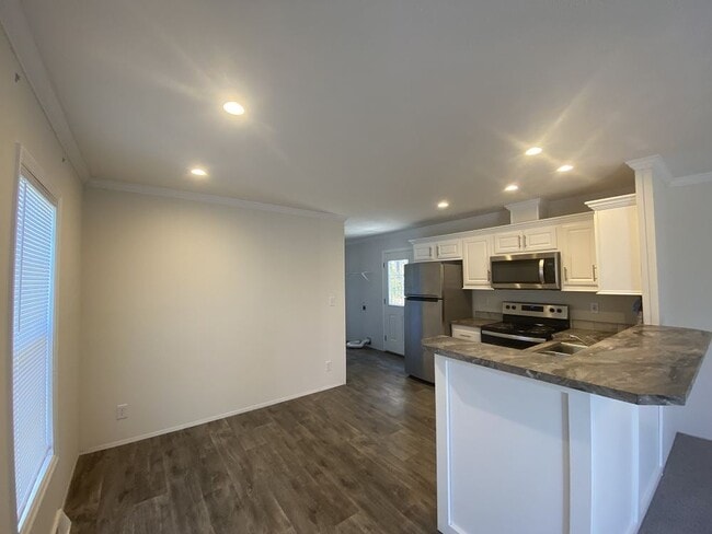 Foto del edificio - 93 Beaver Ave