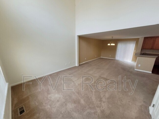 Building Photo - 6445 Walnut Fork Dr