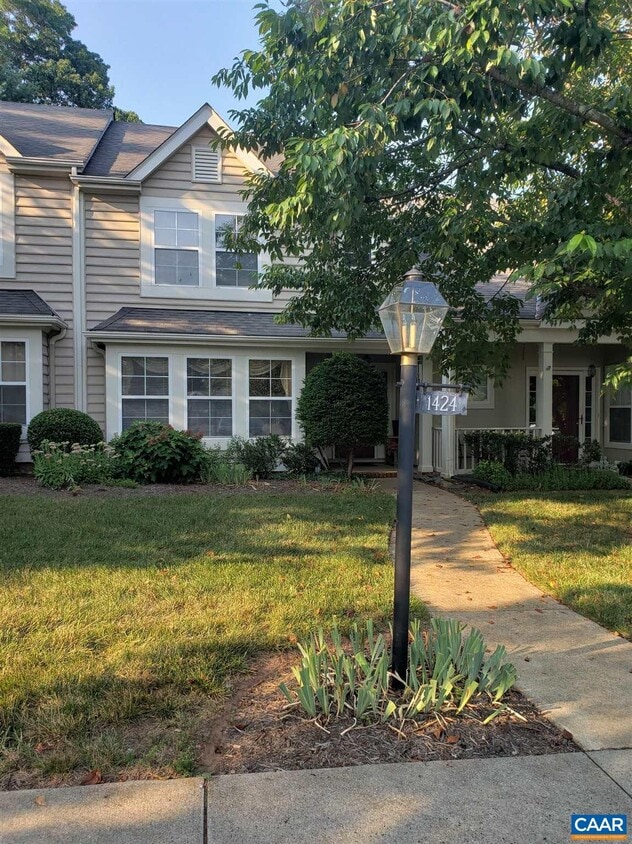 Primary Photo - 1424 Ashland Dr