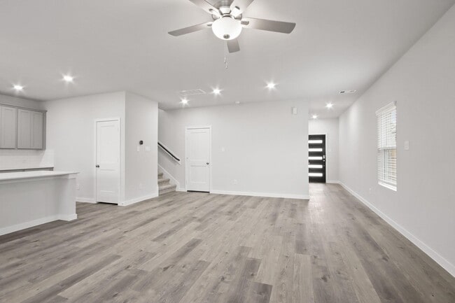 Building Photo - 227 Brazen Forest Trl