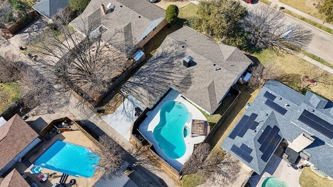 Foto del edificio - 3204 Lynbrook Dr